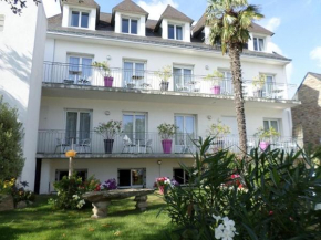 Hotels in Camoël